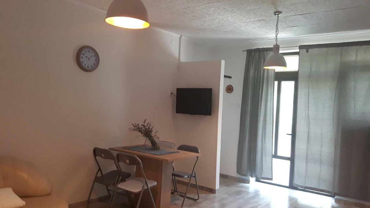 Apartment Filipovic Buzdohanj Exterior foto